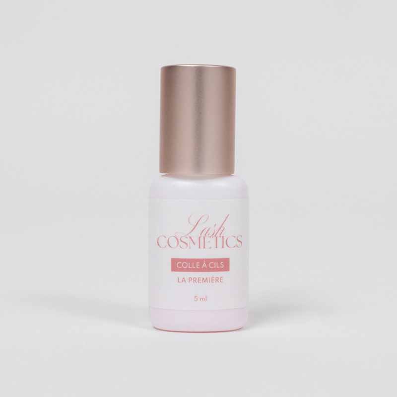 Colle à cils - La première  - 1